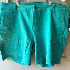 Women’s trouser style shorts 7 inch inseam